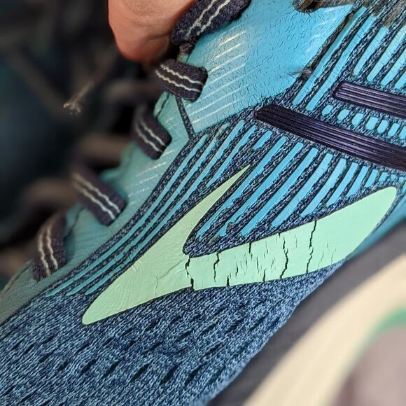 Brooks Adrenaline GTS 18 Road-Running Shoes Sneakers - 8.5 D (Wide) - Picture 13 of 14